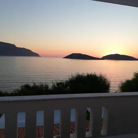 Apartment Panormitis Pizanias *