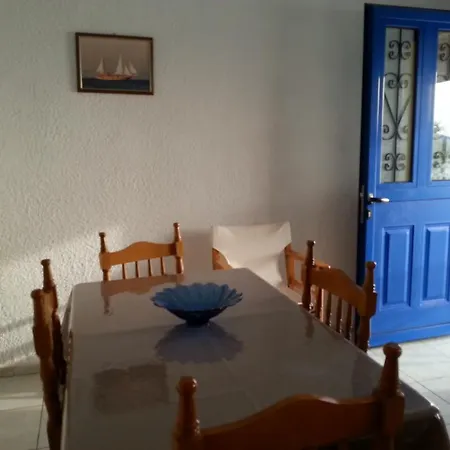 Apartment Panormitis Pizanias *