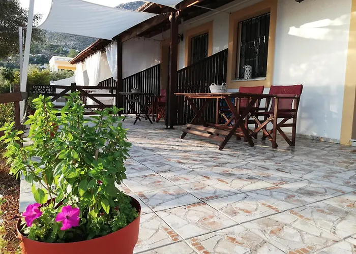 Panormitis Pizanias Apartment *