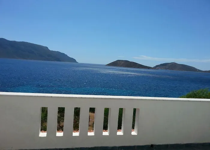 Panormitis Pizanias Apartment Skalia