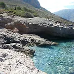شقة Panormitis Pizanias