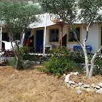 شقة Panormitis Pizanias *
