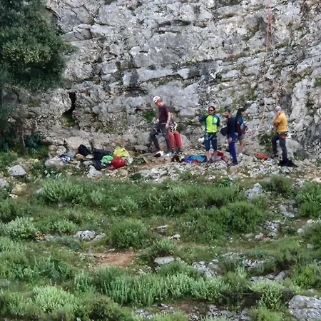 Panormitis Pizanias * Skaliá
