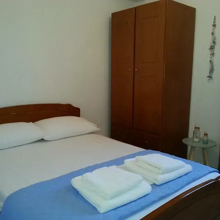 Apartment Panormitis Pizanias *