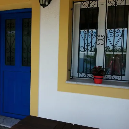 Panormitis Pizanias Апартаменты *