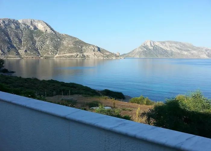 شقة Panormitis Pizanias