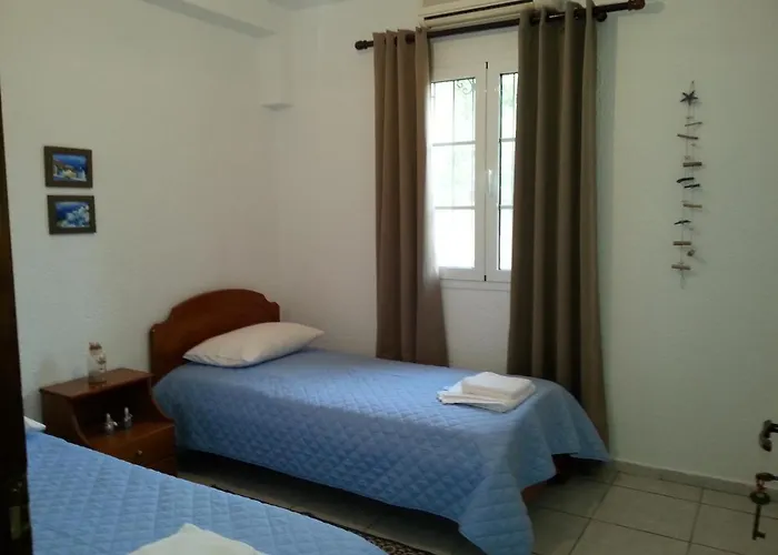 Panormitis Pizanias * Skaliá