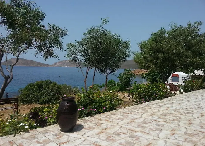 شقة Panormitis Pizanias Skaliá